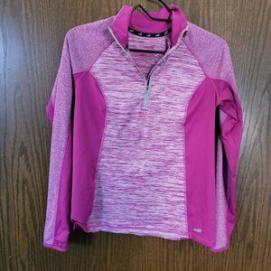 Avia Size Medium Half Zip with Thumb Holes